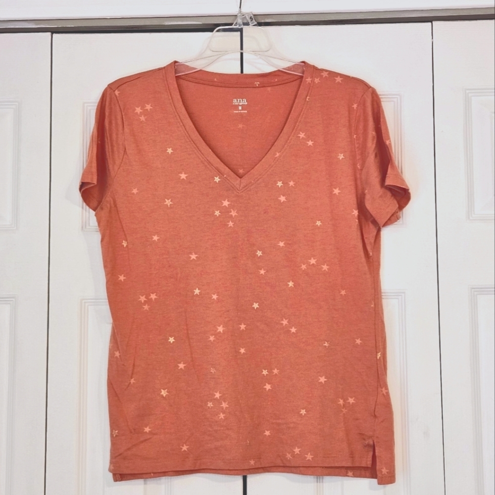 Ana VNeck Tee